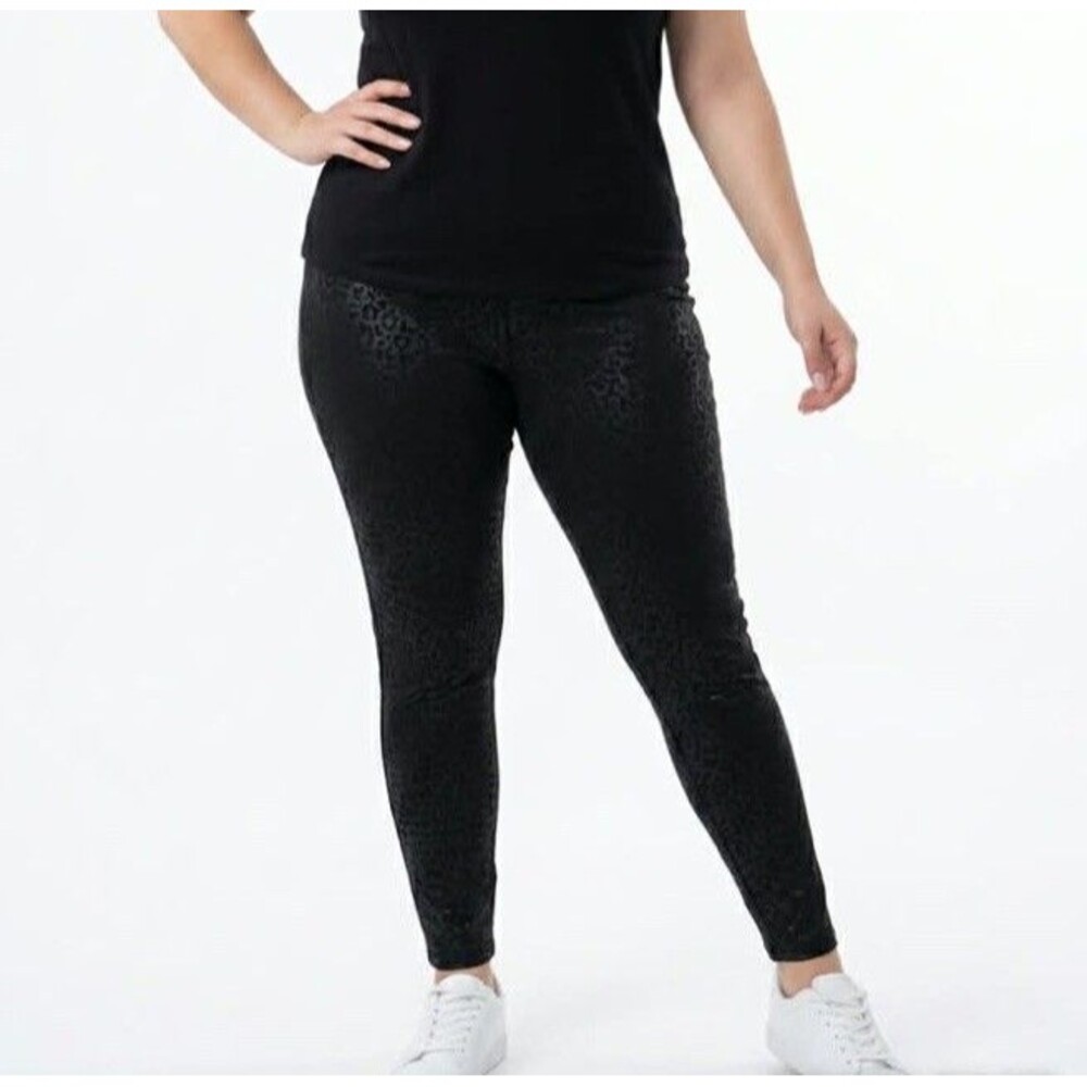 New York And Company Women’s Black Pants Leopard Shiny Slacks Size 2XL